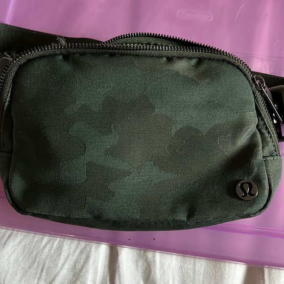 lululemon athletica Handbags - Lululemon